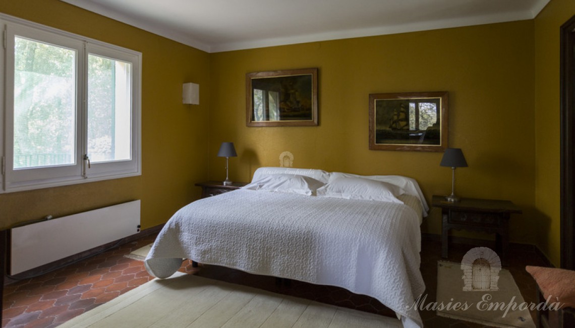 Una de las habitaciones de los apartamentos 