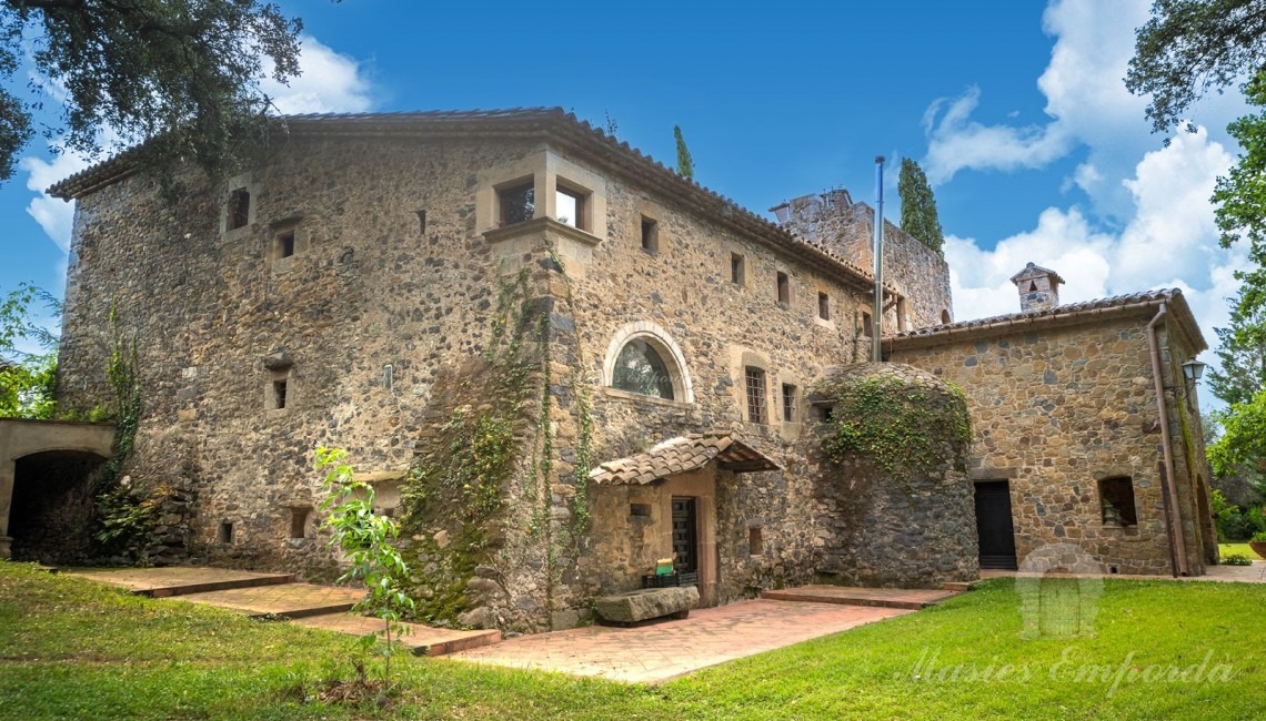 Façana de la masia