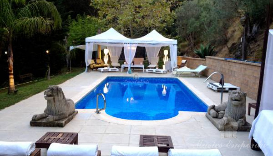 Vistes de la piscina