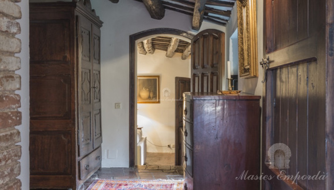 Detalle de pasaje a las habitaciones de la casa 
