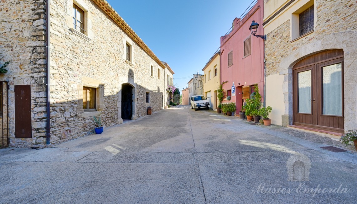 Façana de la casa i carrers