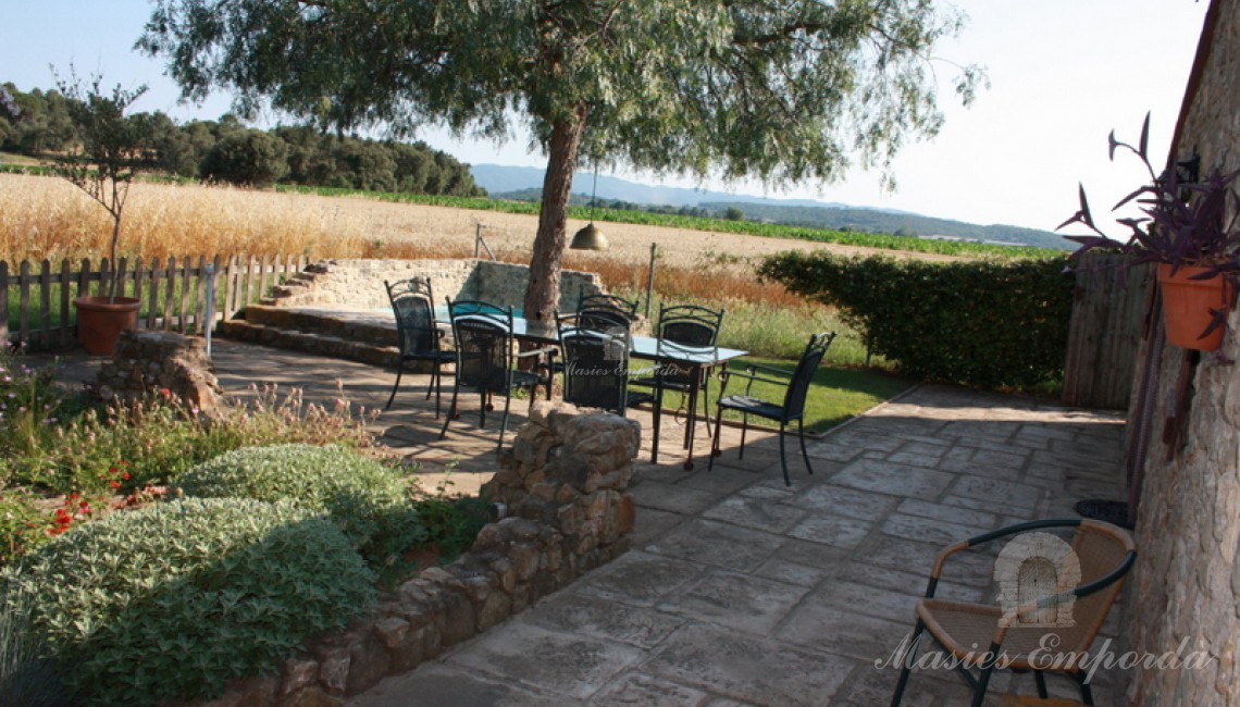 Terraza del anexo de la vivienda de invitados Terraza del anexo de la vivienda de invitados