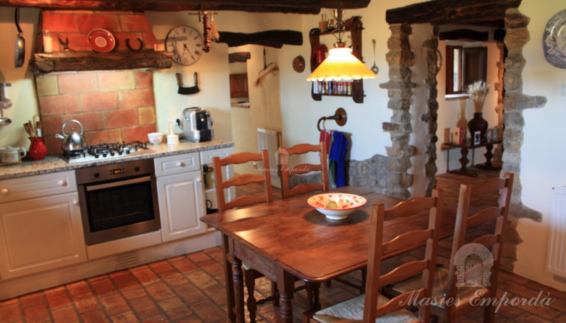 Cocina y despensa de la masías Cocina y despensa de la masías