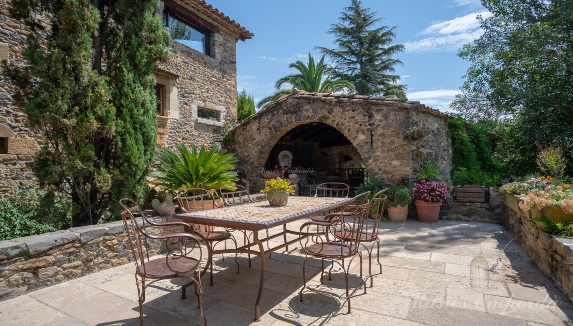 Porxo i terrassa de la primera planta