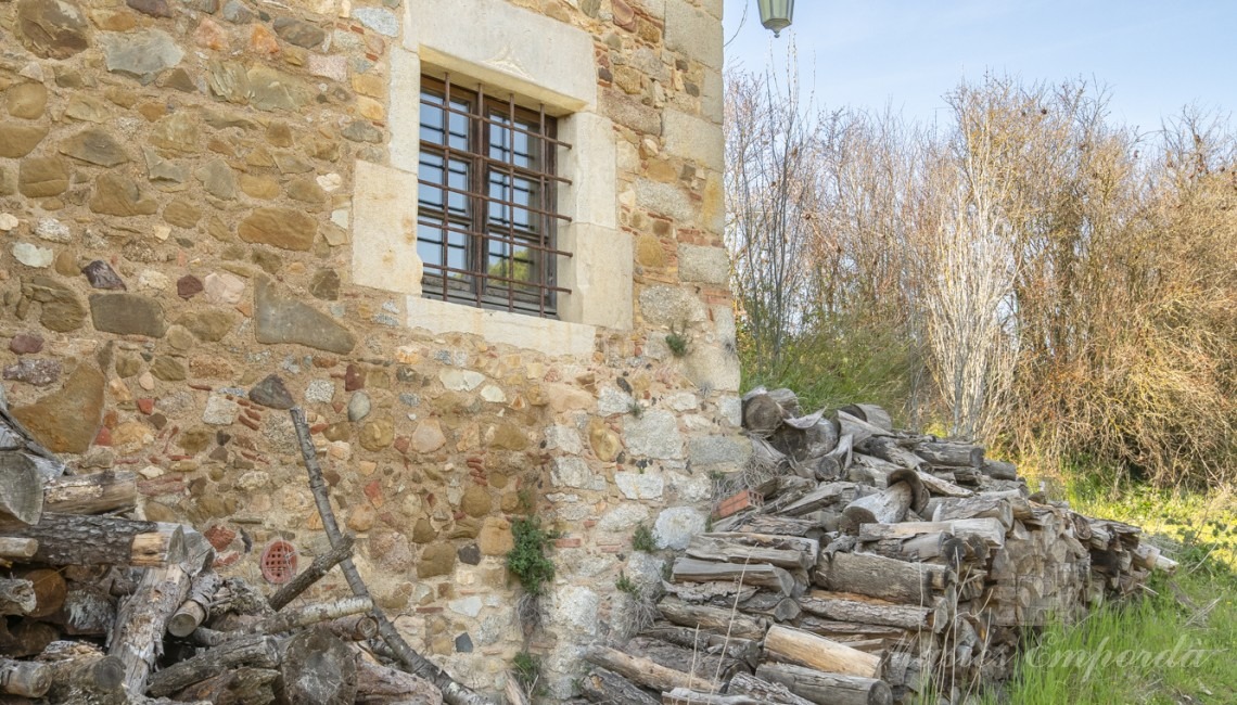 Vistes de l'exterior de la propietat