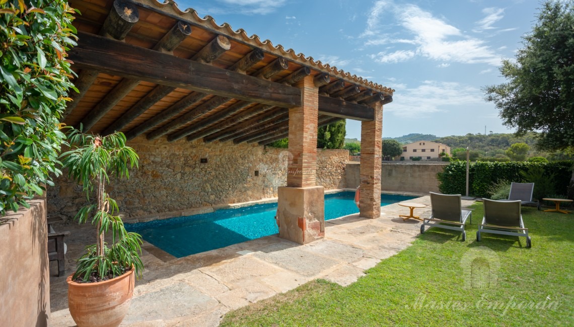 Jardí i piscina Jardí i piscina