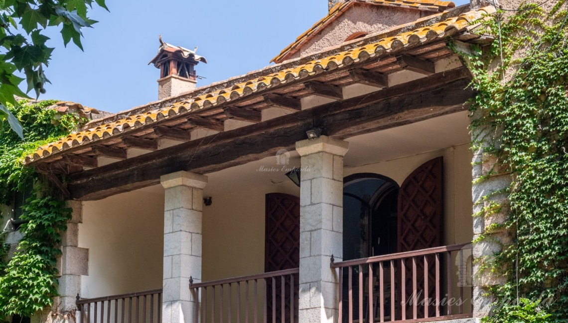 Façana