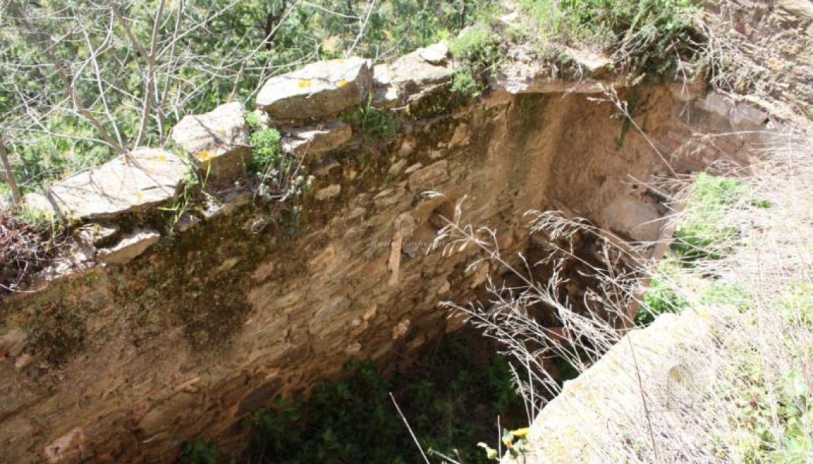 Detall d'una construcció annexos del mas
