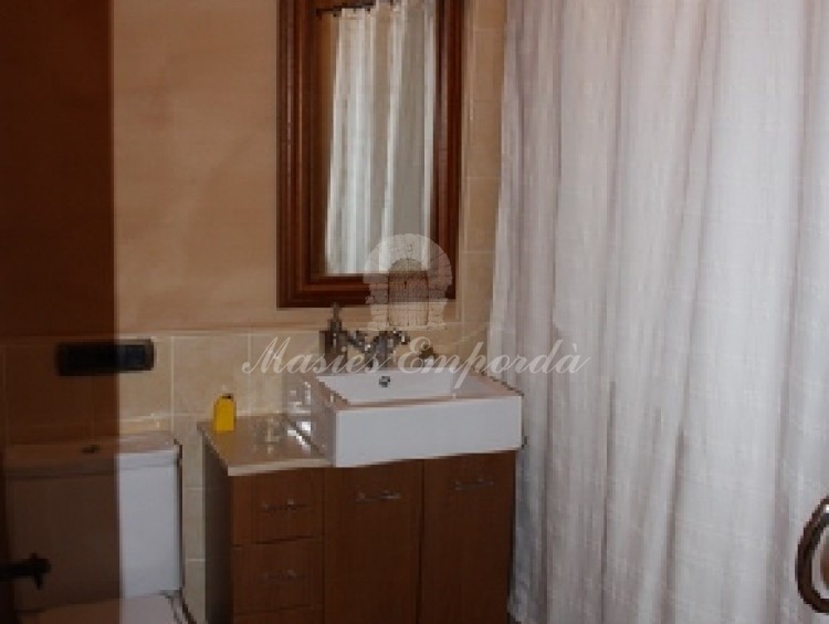 Detalle del baño de la suite con bañera 