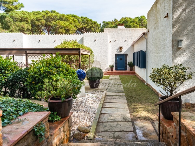Entrada a la casa