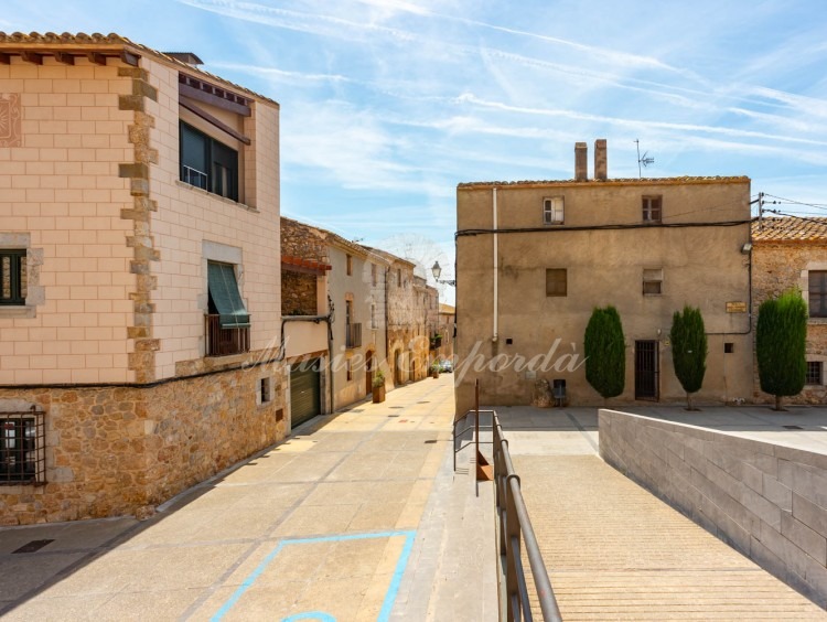 Vistes de la façana de la casa