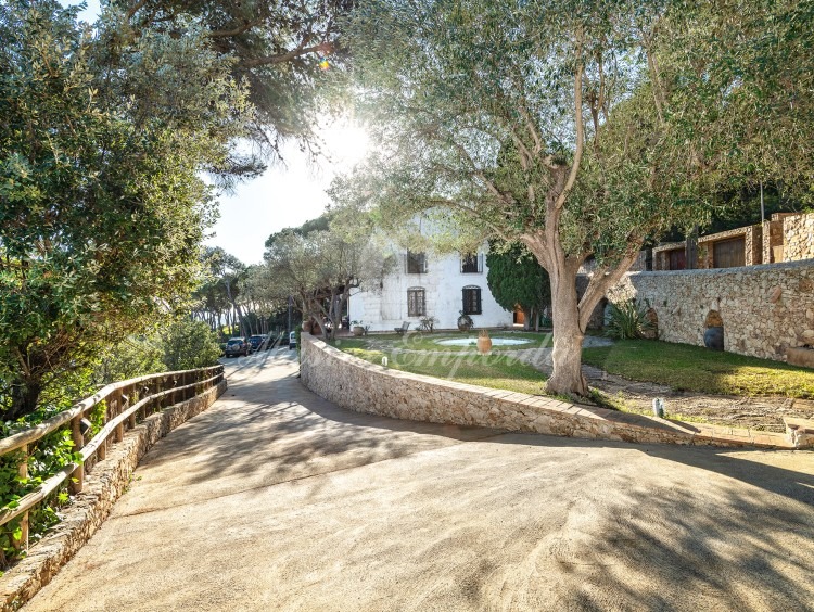 Fachada de la casa vistas al mar