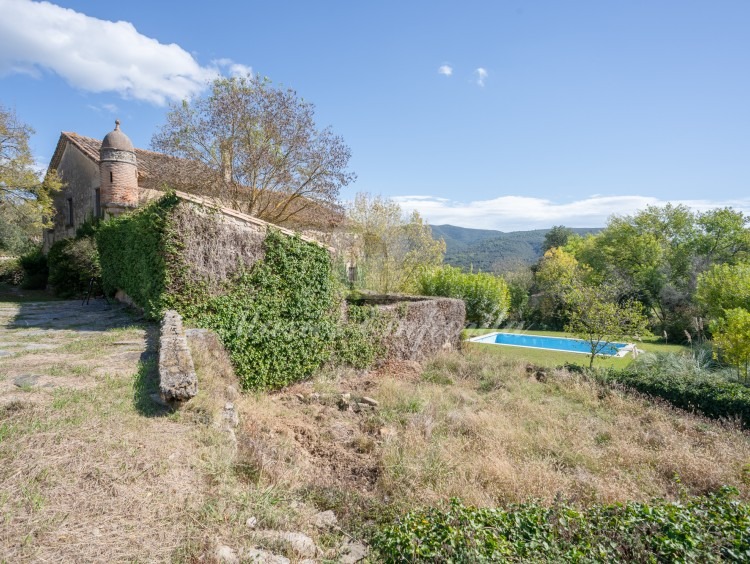 Vista de la masia des de l'era