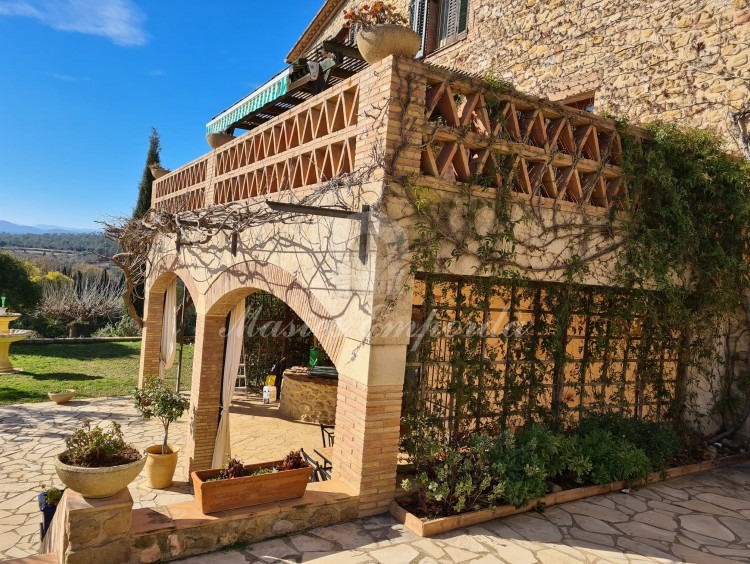 Vista del conjunt de la masia