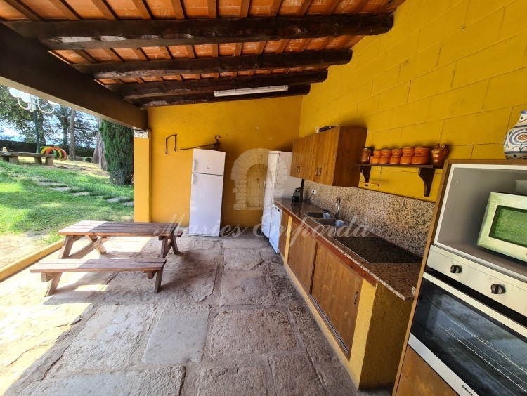 Vistes de la zona de piscina