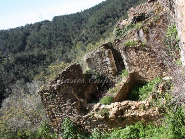 Annexos de la masia vistos des de la primera planta